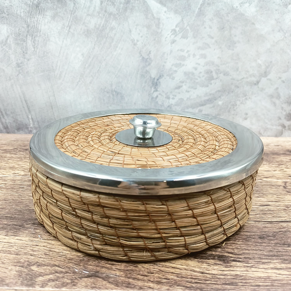 Small ocoxal woven tortilla holder