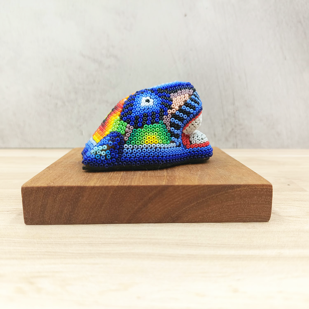 Cabeza jaguar huichol base de madera