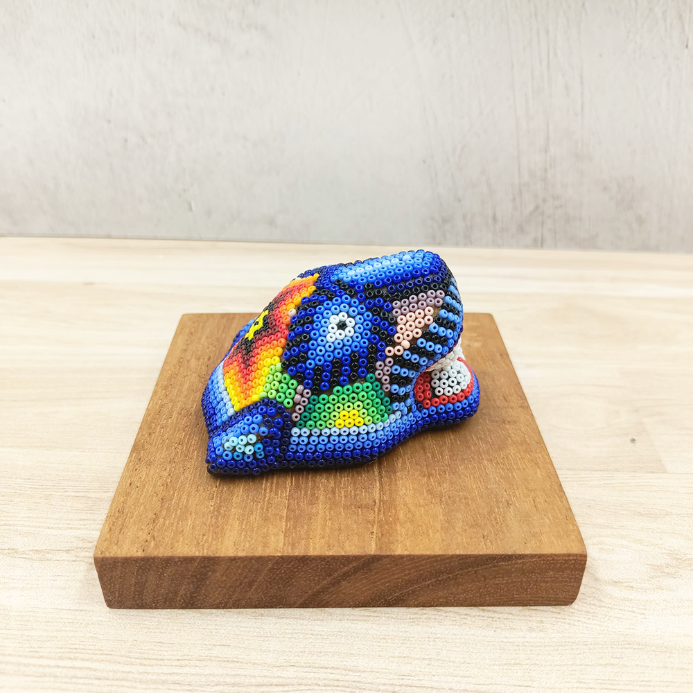 Cabeza jaguar huichol base de madera