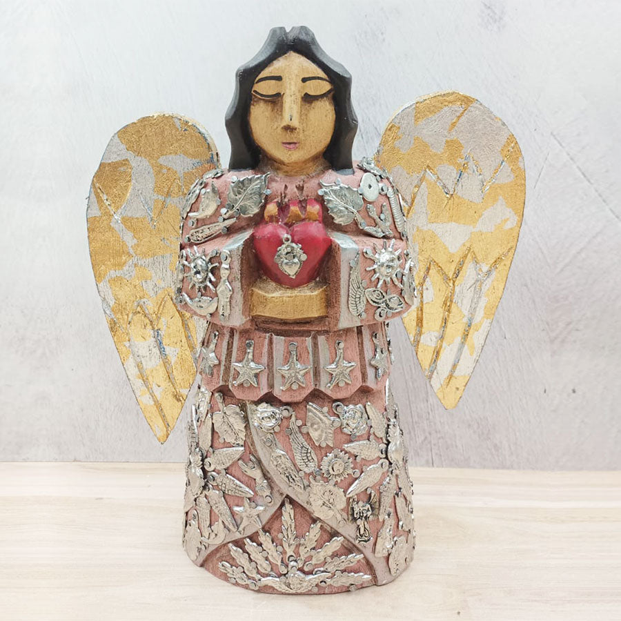 Angel with "milagritos"