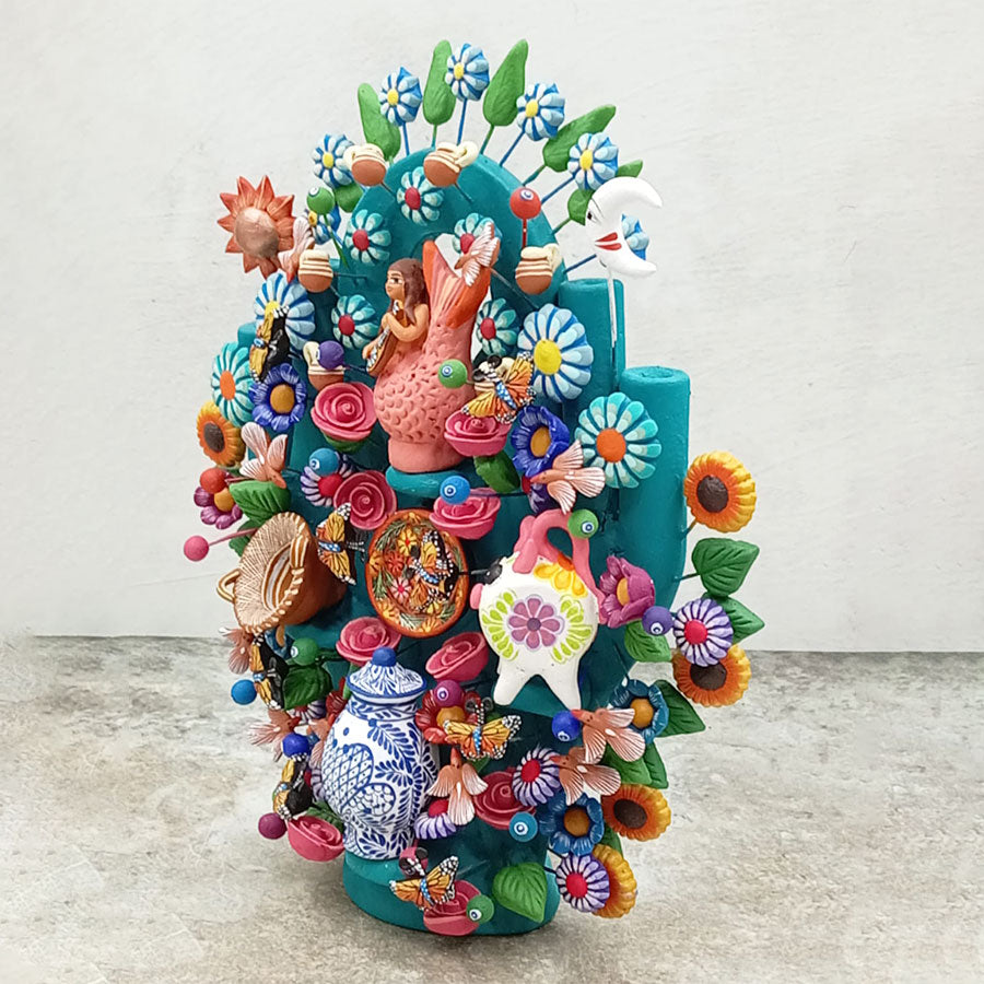Árbol de la vida aqua con artesanías mexicanas