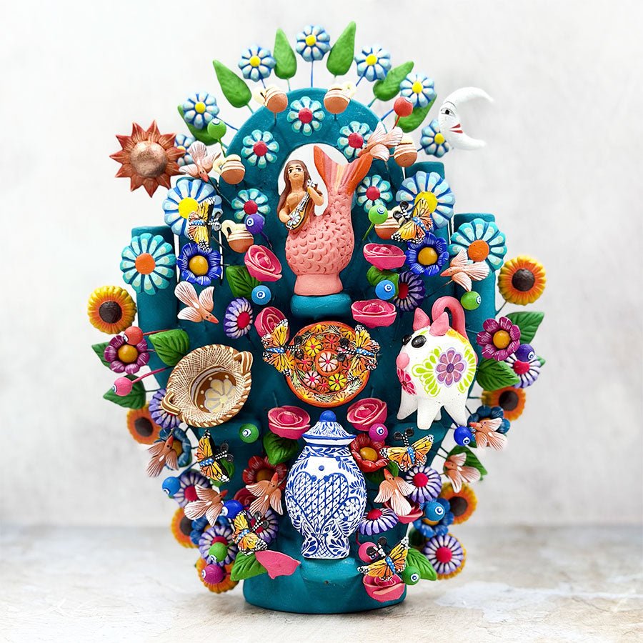 Árbol de la vida con alfarería mexicana
