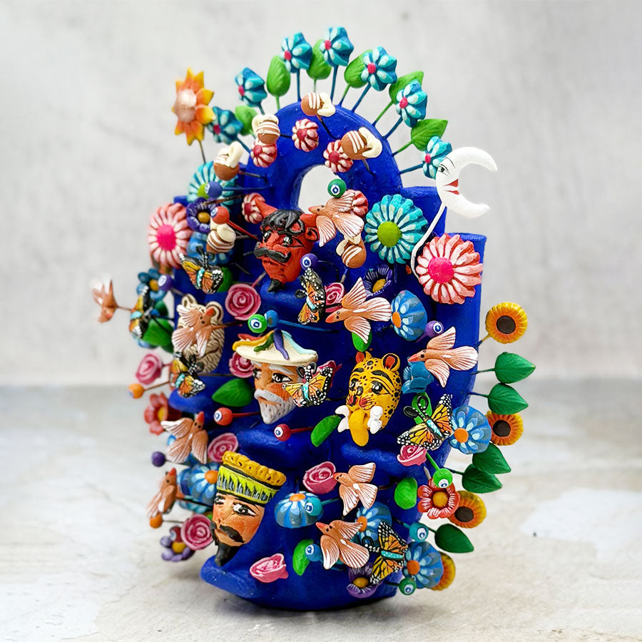 Árbol de la vida azul marino con máscaras mexicanas
