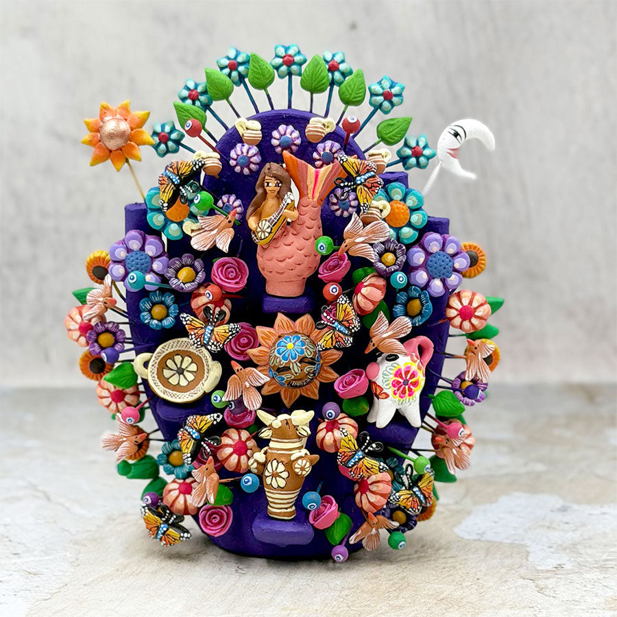 Árbol de la vida con alfarería mexicana