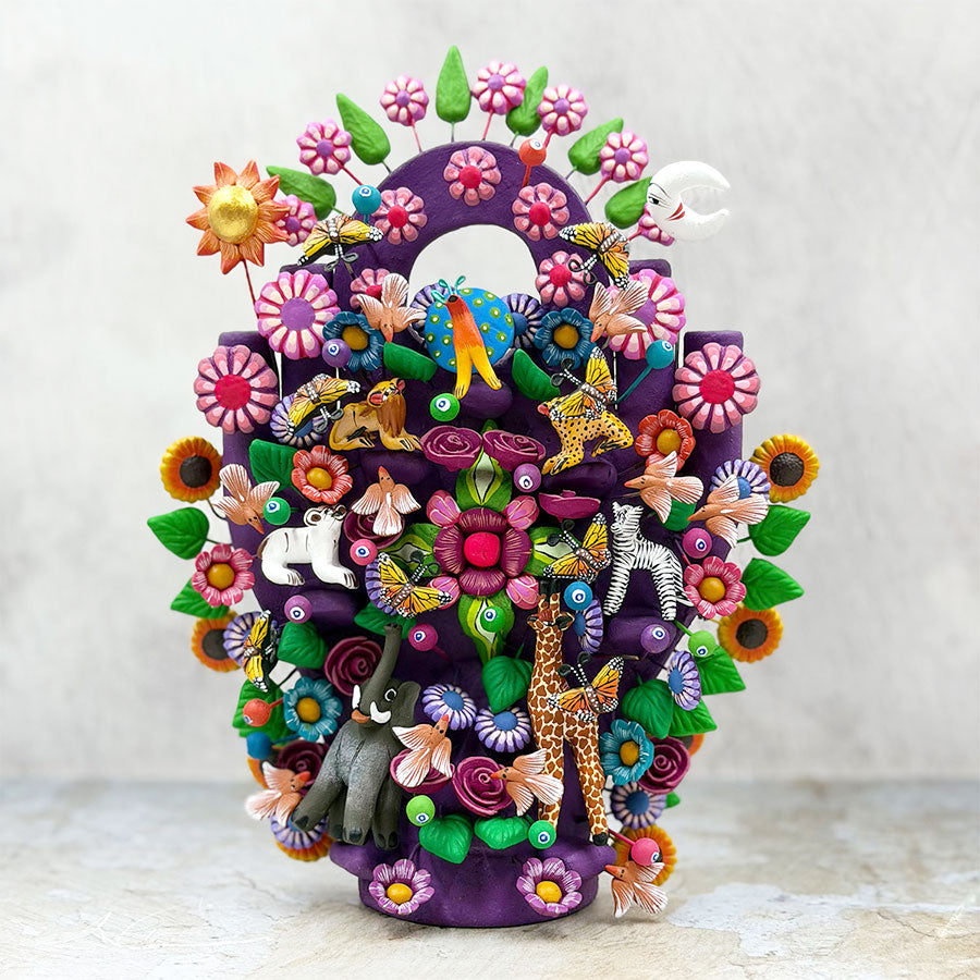 Árbol de la vida morado con animalitos