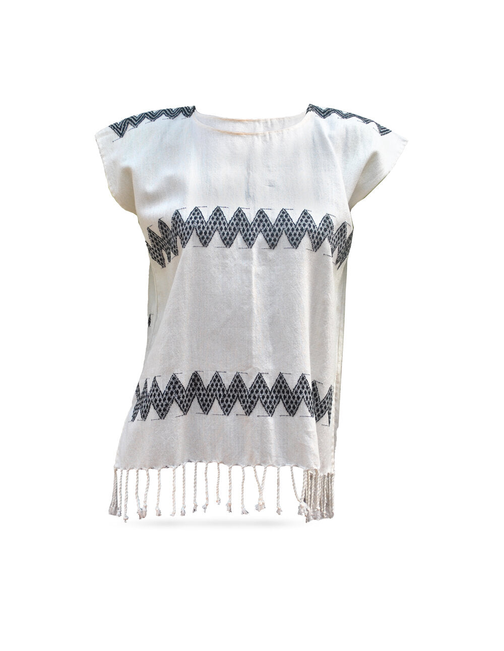 Blusa blanca con bordados en negro