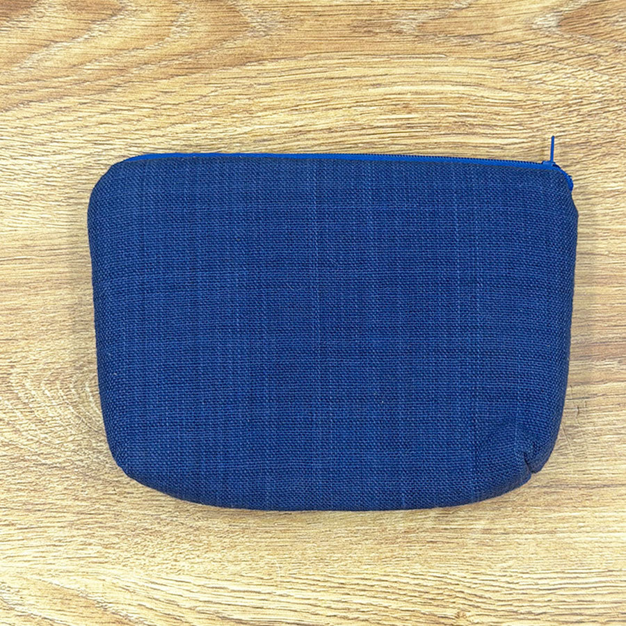 Bag with embroidered Mexican scenes