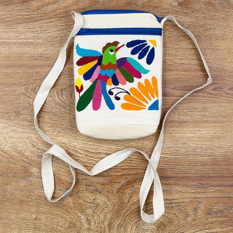  49 Beige bag with zipper and colorful Otomi embroidery