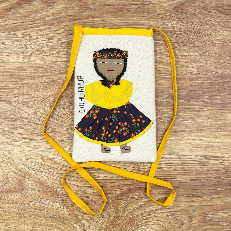 Bag with Rarámuri doll