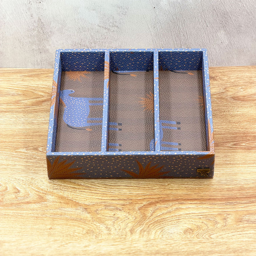 Caja organizadora de cubiertos
