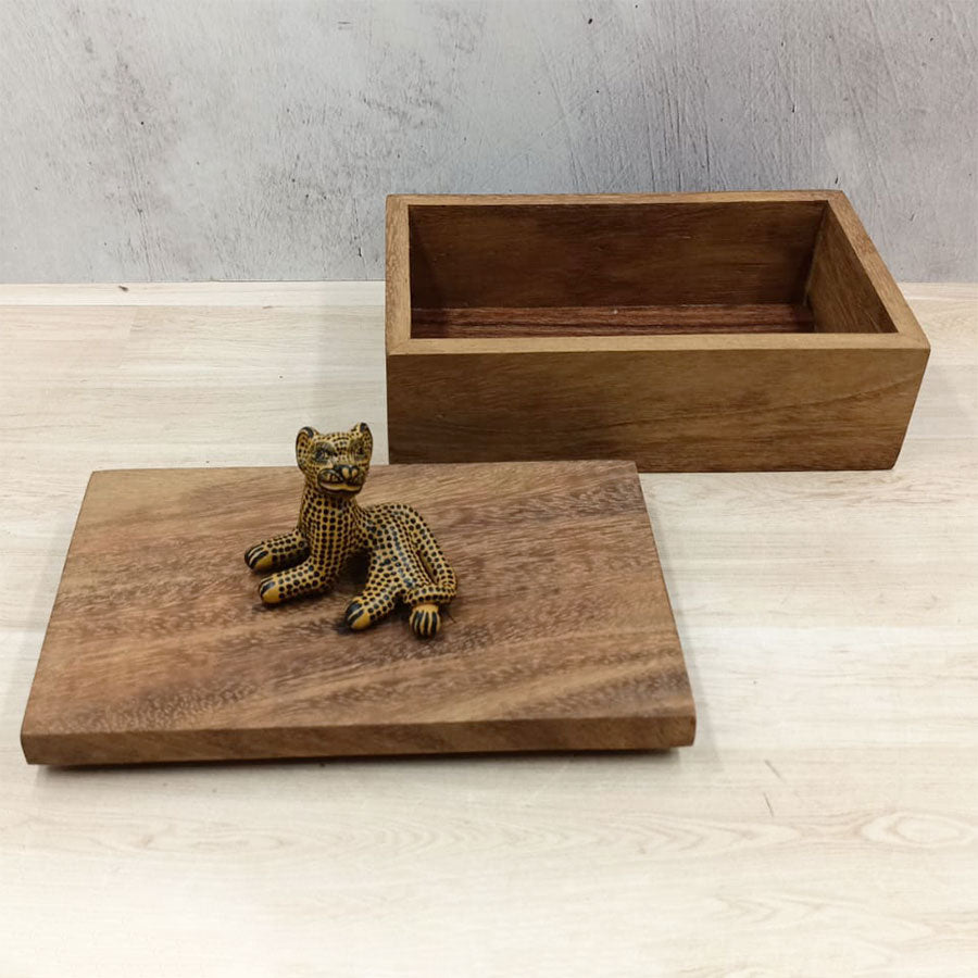 Rectangular box with jaguar