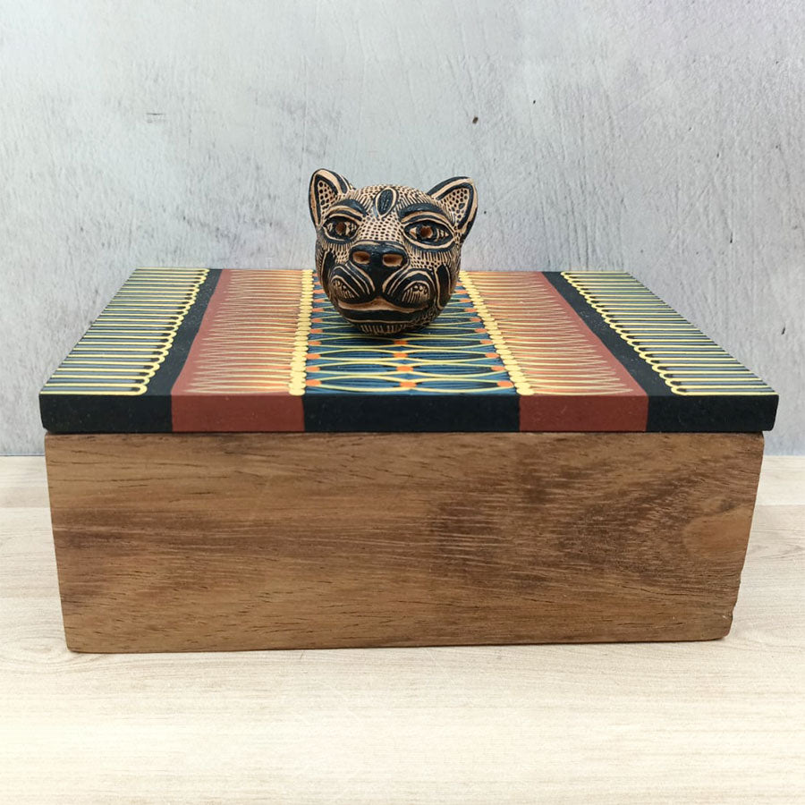 Caja especial con cabeza jaguar