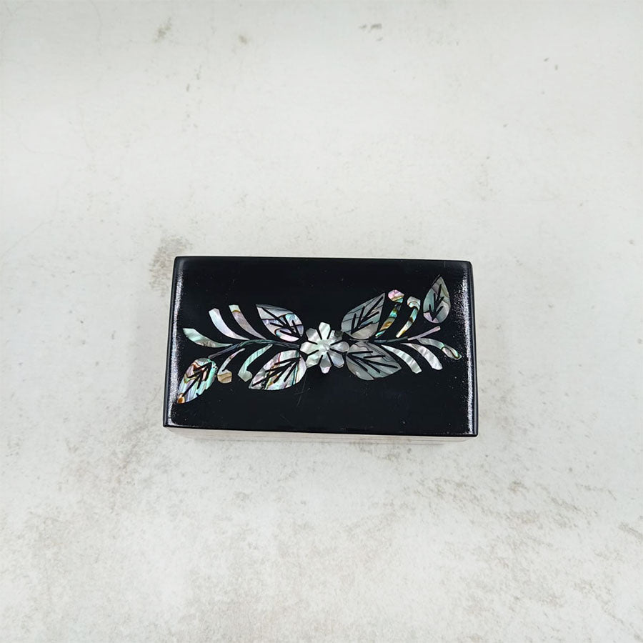 Rectangular box with shell inlay #10