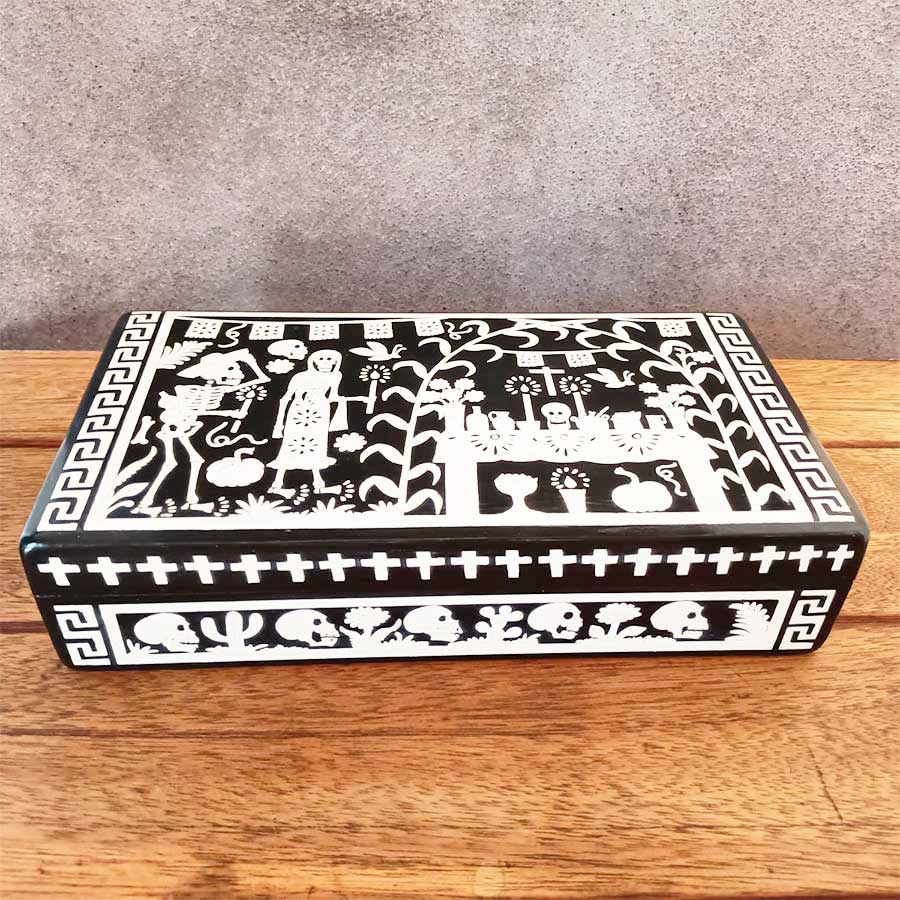 Caja para té diseño día de muertos en blanco y negro