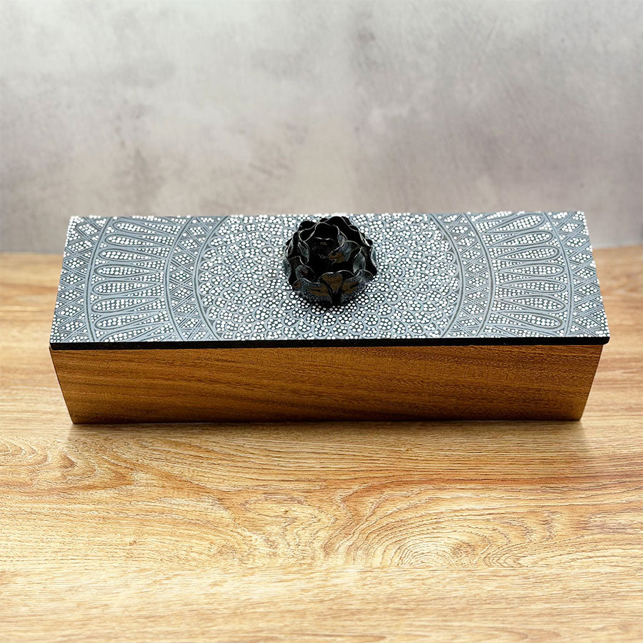 Martina tea or wine box with flower handle
