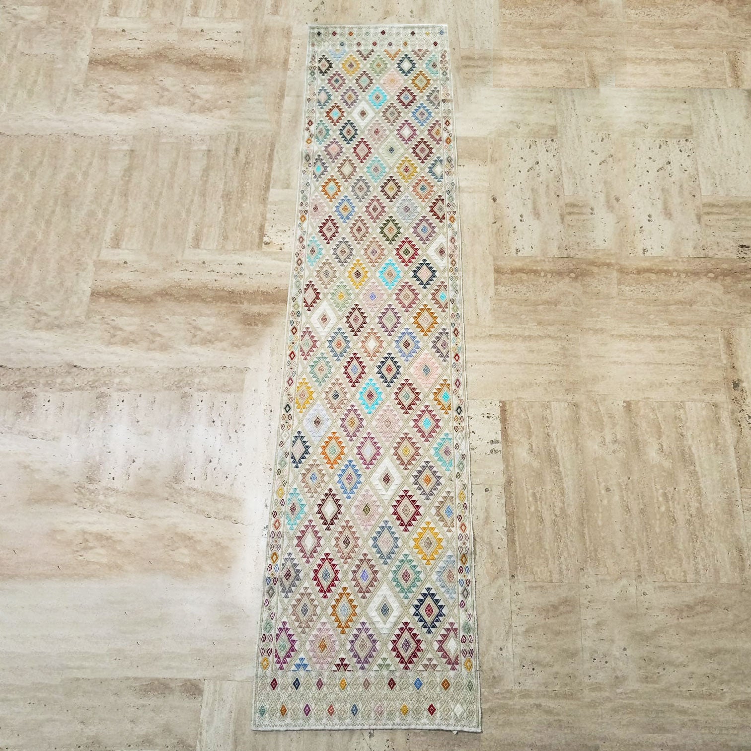 Beige table runner