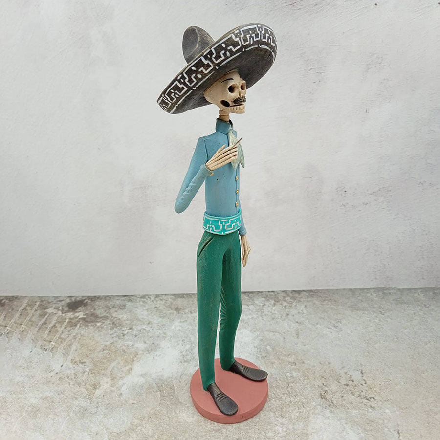Catrín con traje charro de faena