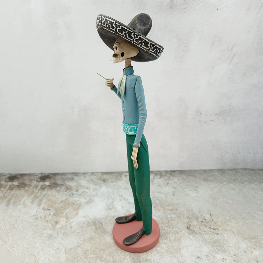 Catrín con traje charro de faena