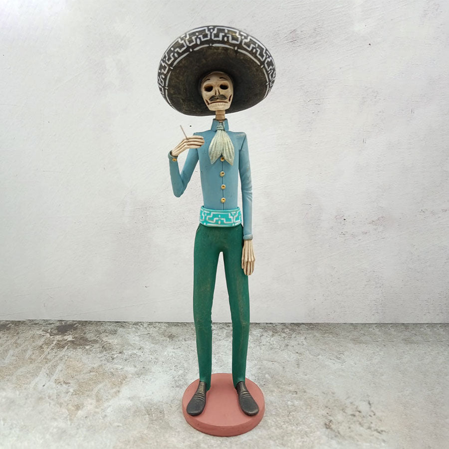Catrín con traje charro de faena