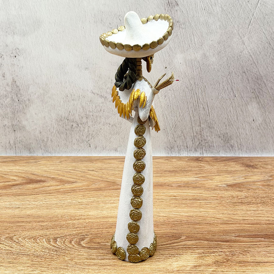 Catrina con traje de charra de faena blanca