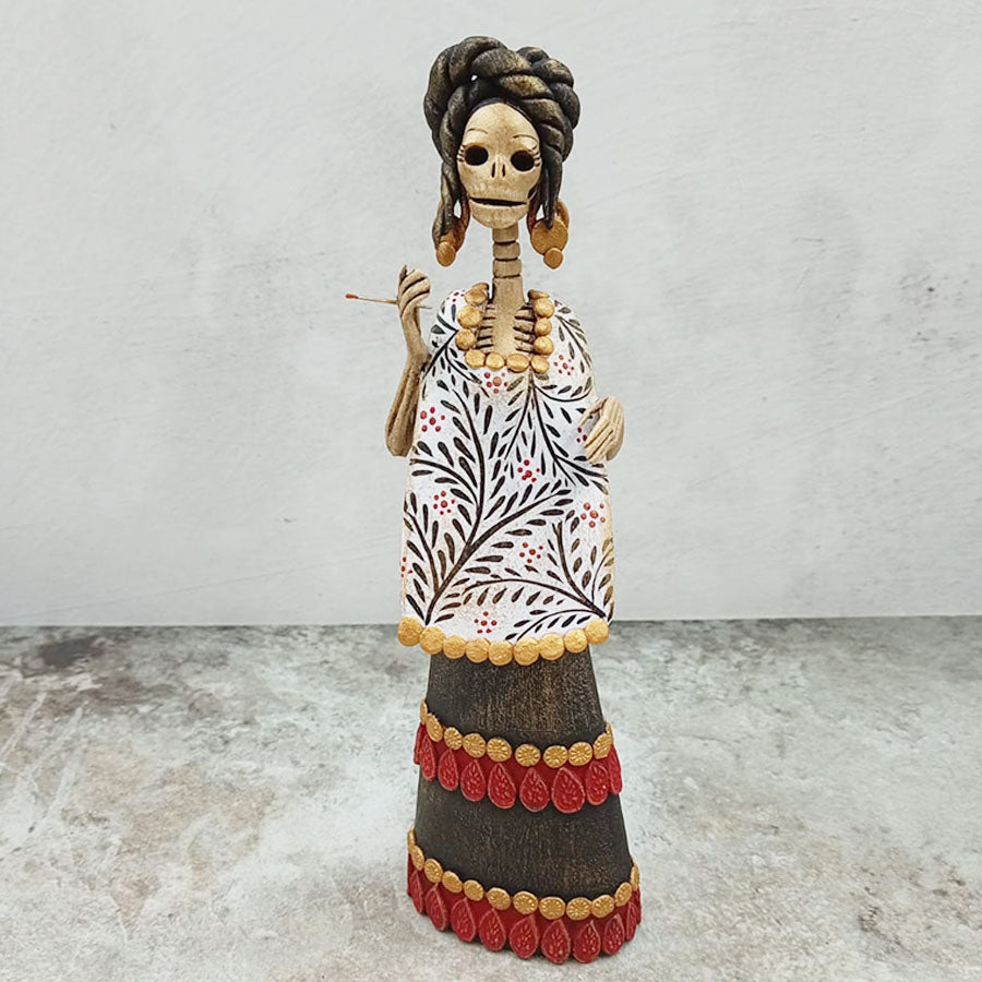 Catrina vestido café y peto blanco