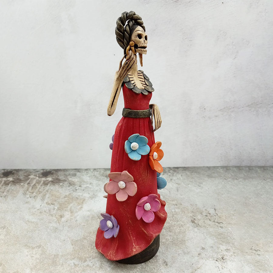 Catrina vestido rojo con flores de colores grandes