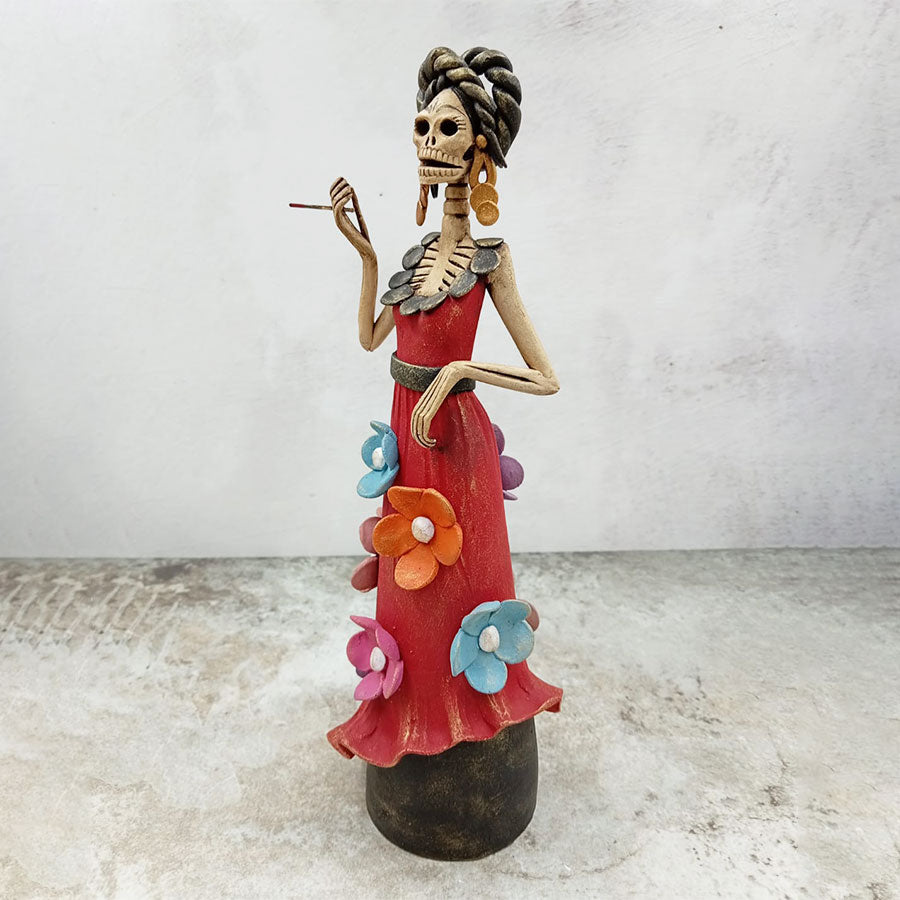 Catrina vestido rojo con flores de colores grandes