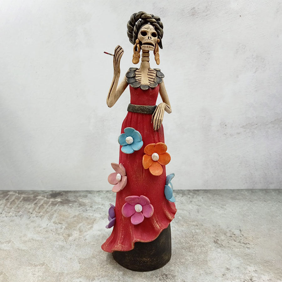 Catrina vestido rojo con flores de colores grandes