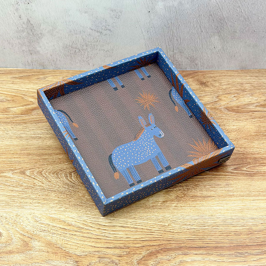 Mini decorated square tray