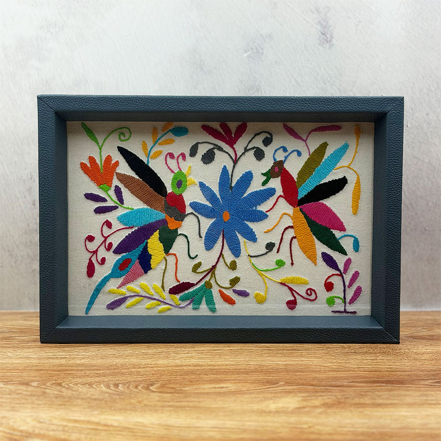 Tray with Otomi design
