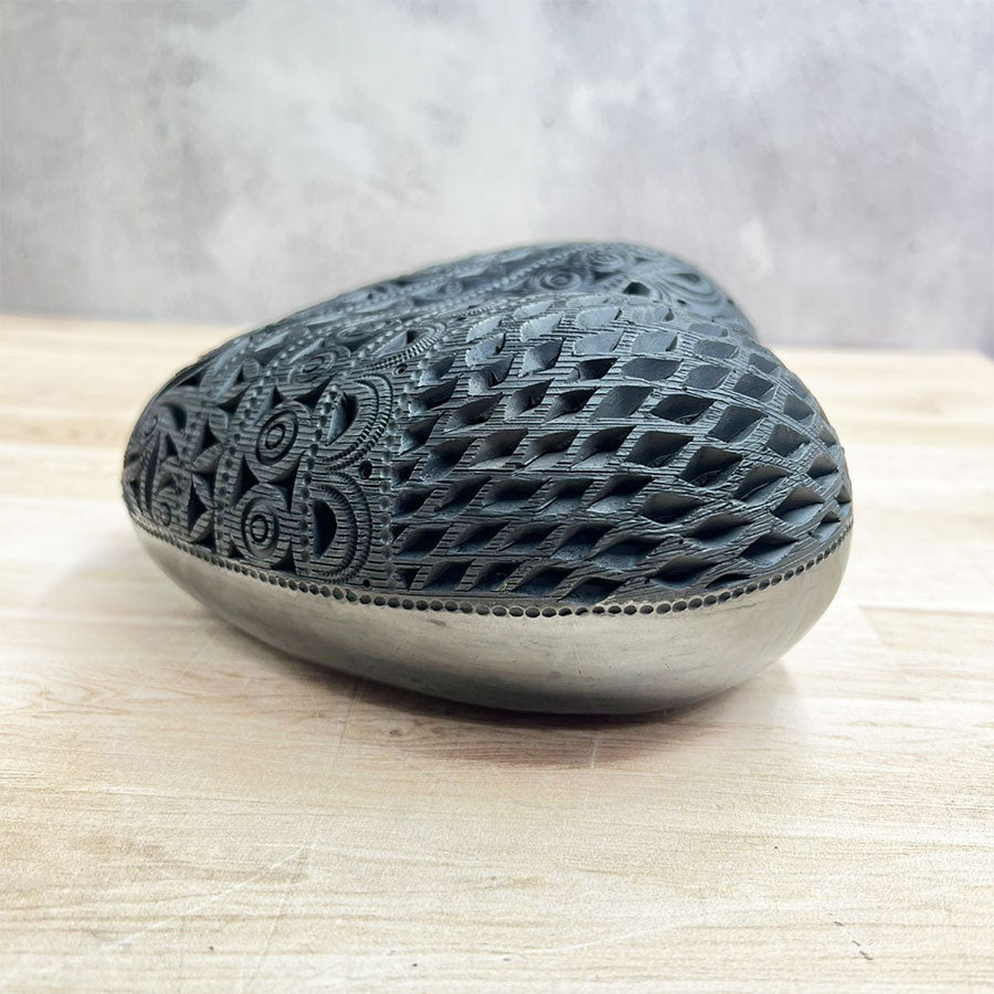 Corazón barro negro chico