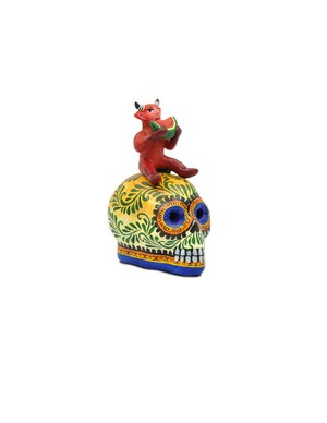 Calaverita de barro con diablito y sandia