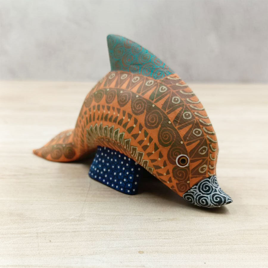 Delfín alebrije naranja