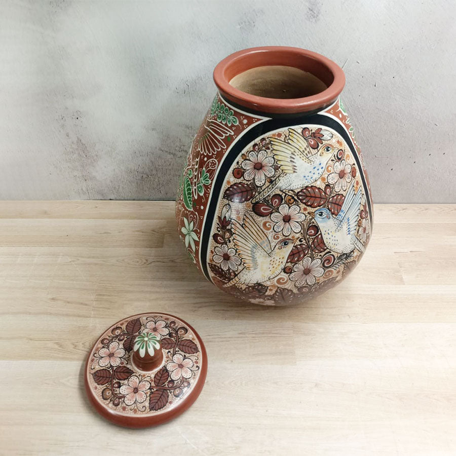 Florero fusión con palomas y tapa