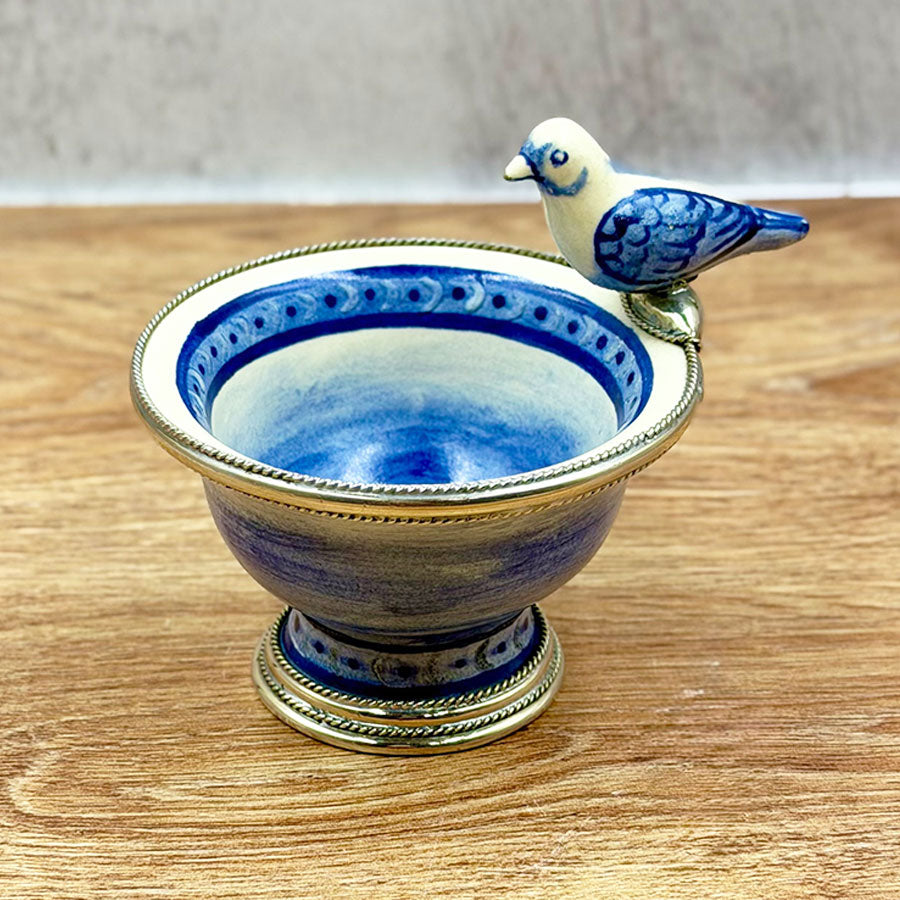Bowl with little bird