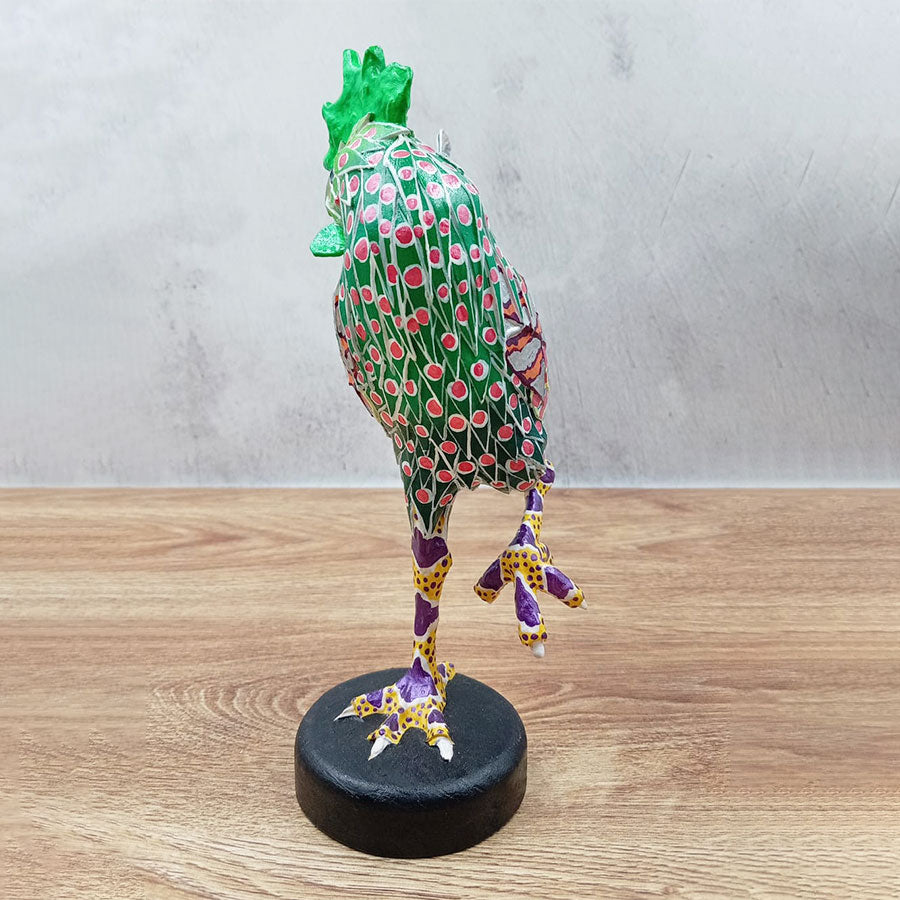 Small green-crested rooster