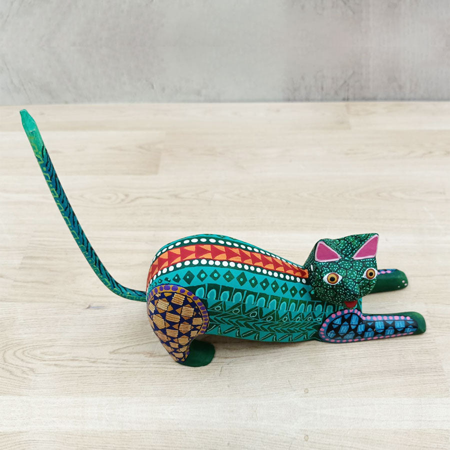 Gatito alebrije aqua y verde