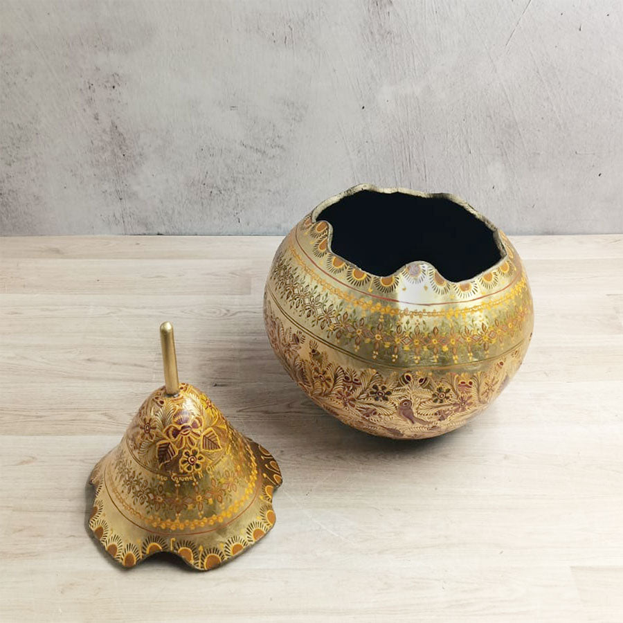 Guaje dorado ancho con flores