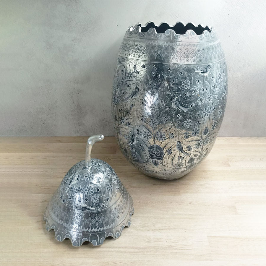 Guaje plateado largo con flores