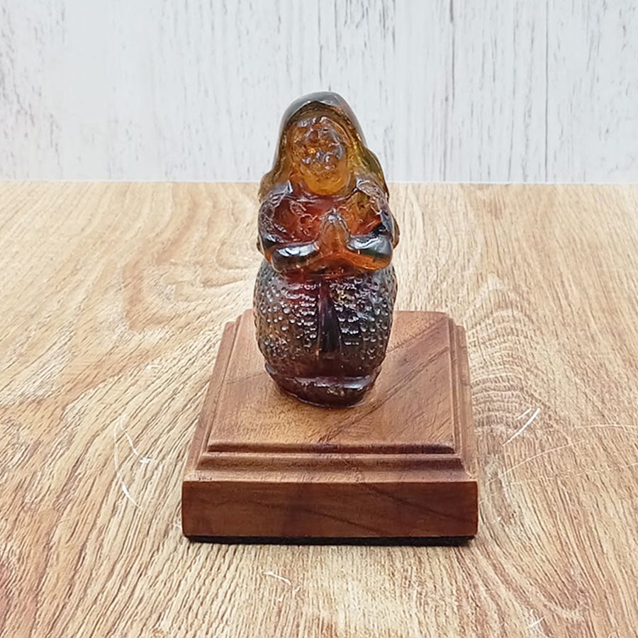 Zinacantec woman made of amber