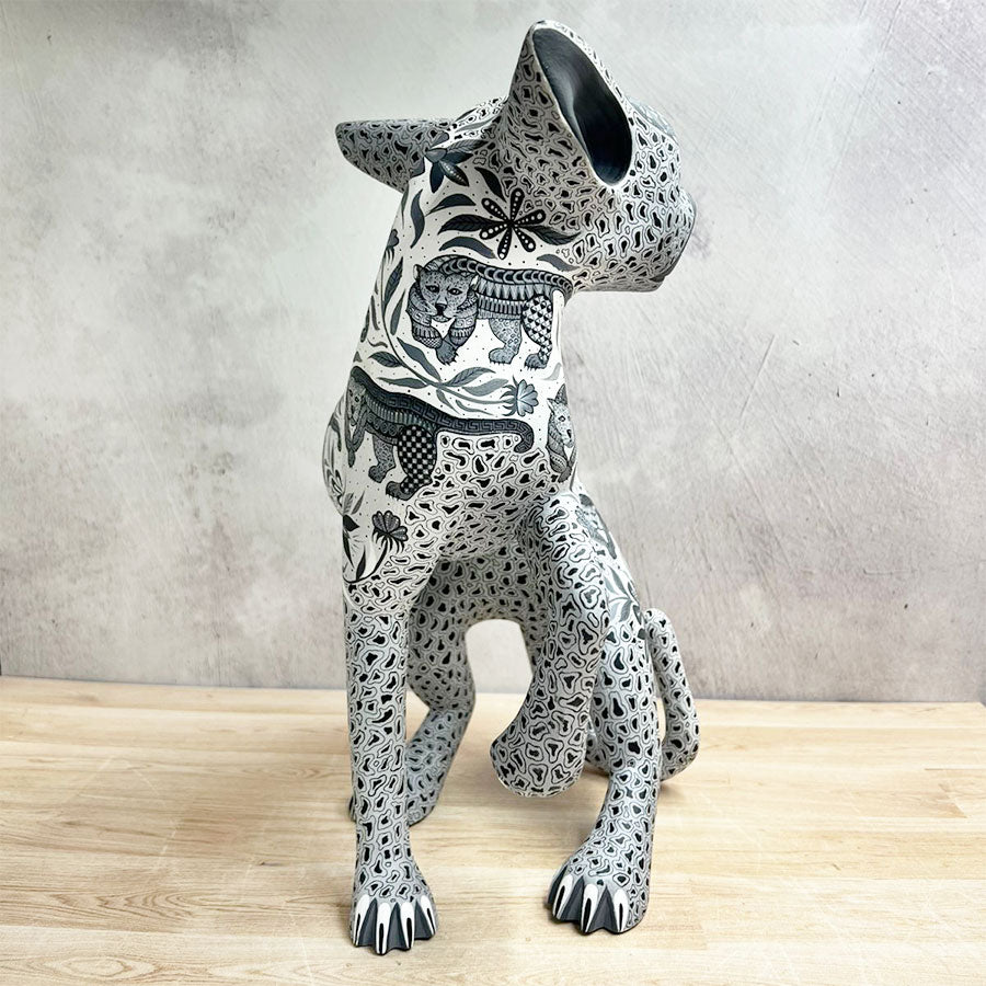 Jaguar alebrije blanco y gris