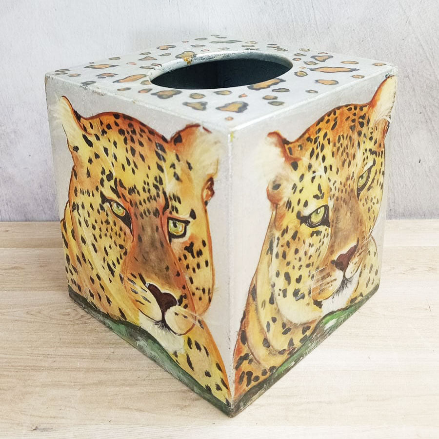 Porta pañuelos desechables cuadrado de madera decorada