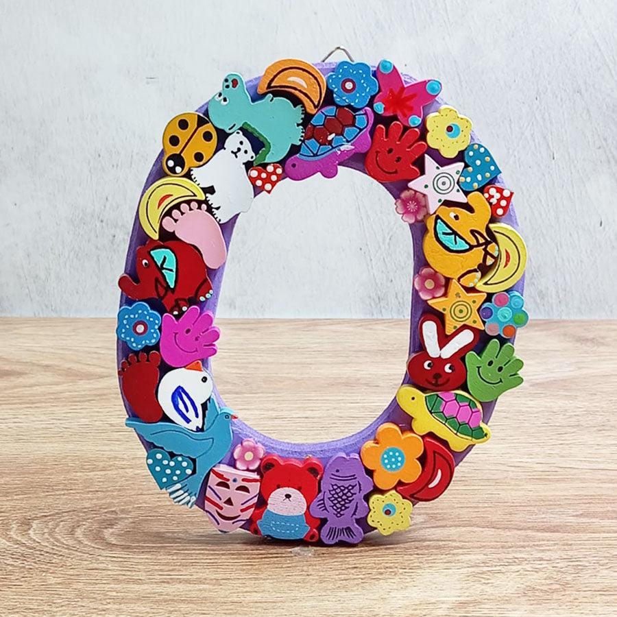 Letras del abecedario con figuritas de colores, de "N" a "T"