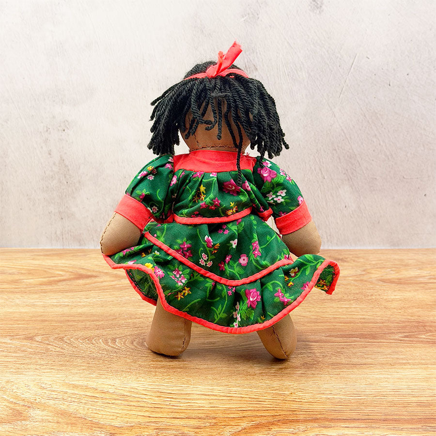 Muñeca rarámuri verde