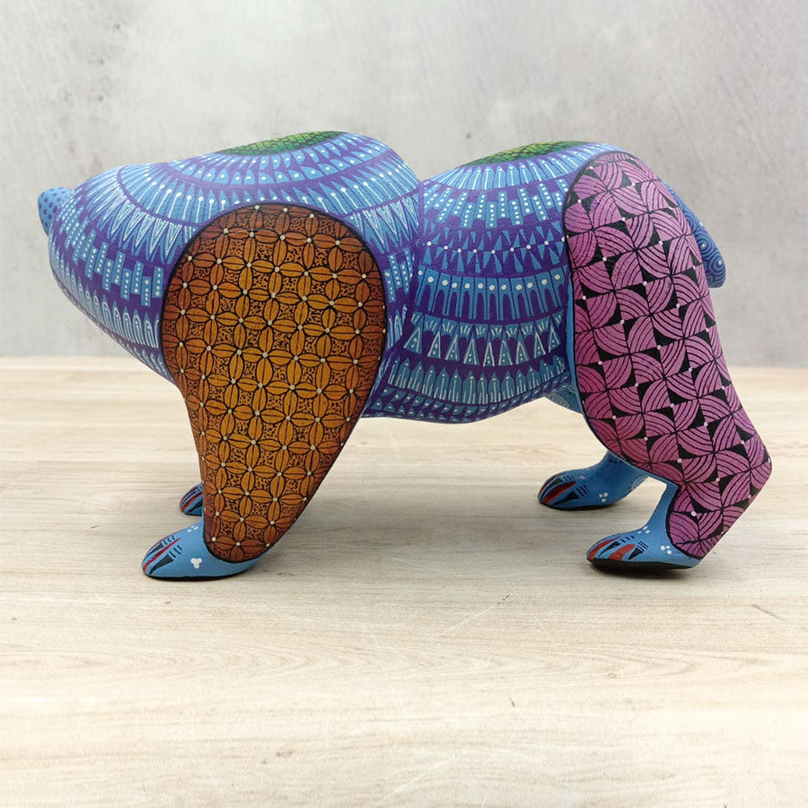 Oso alebrije azul y morado