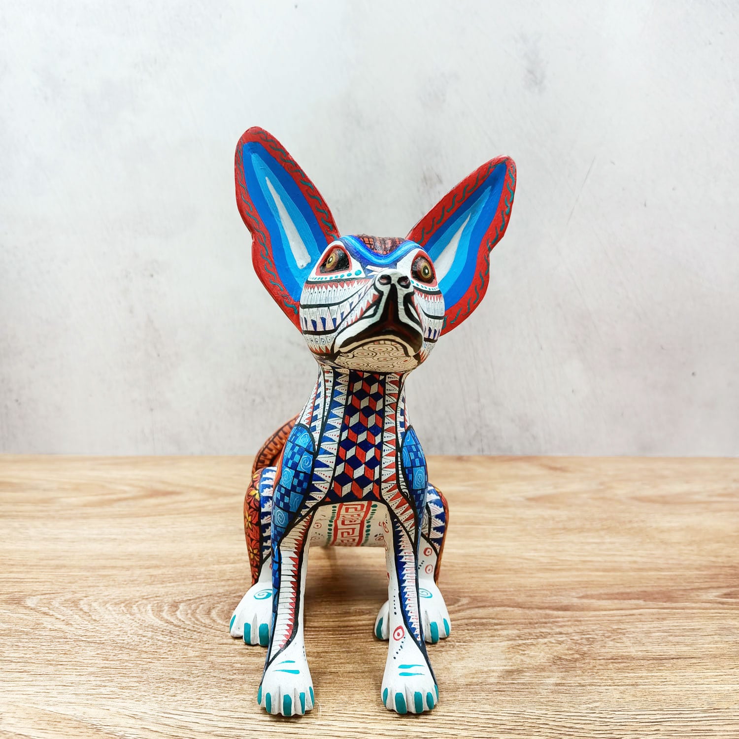 Perrito alebrije de colores