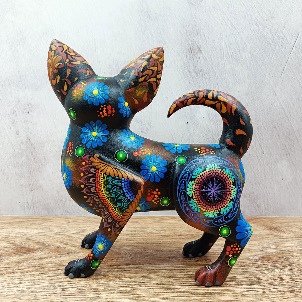 Perrito alebrije negro