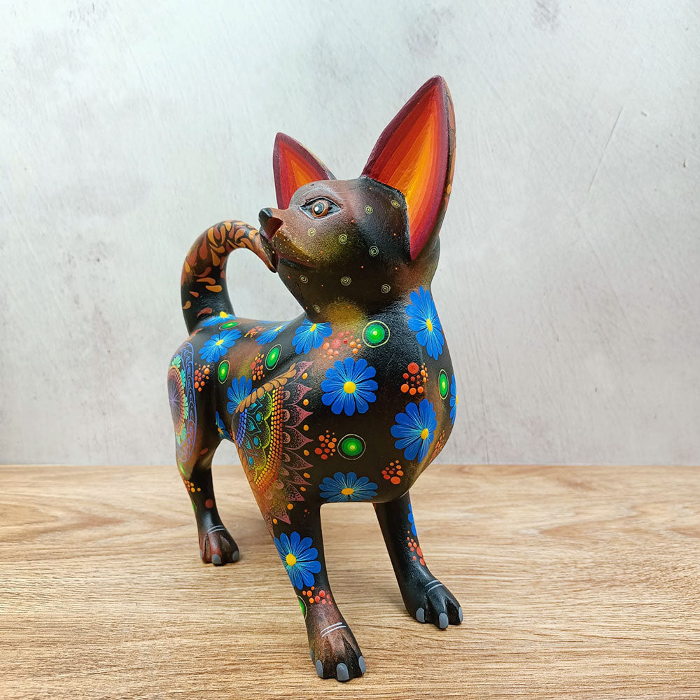 Perrito alebrije negro