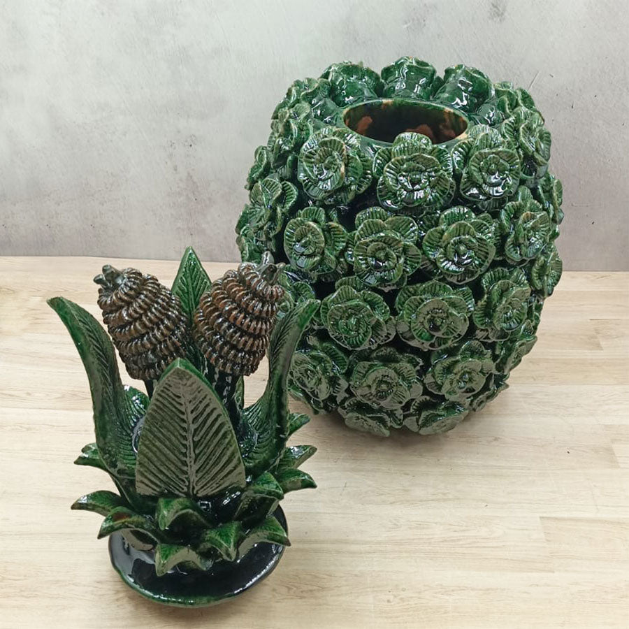 Green pineapple with a rosebush barrel design
