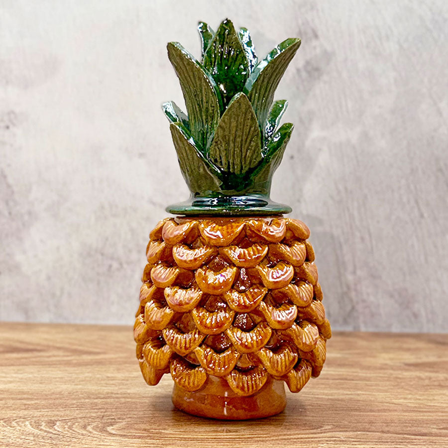Barrel pineapple made of glazed clay